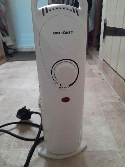 Photo of free Small oil filled radiator (Burbage) #2