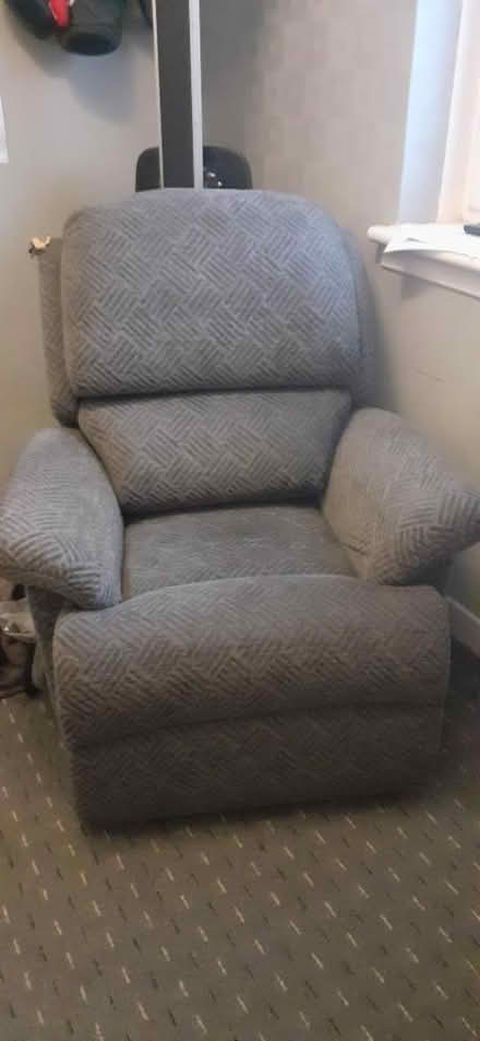 Photo of free Electric Rise & Recline chair (Castlemilk) #1