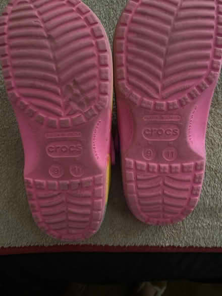 Photo of free Gentley used unisex CROCS (Sheraden (west end)) #4
