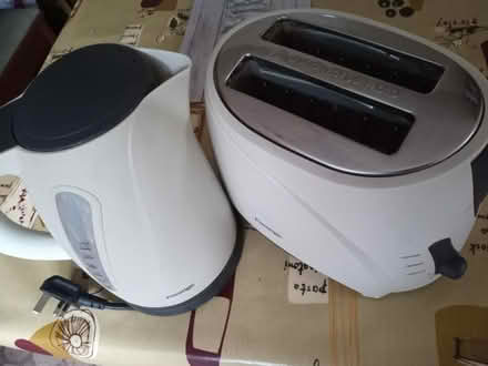 Photo of free Matching toaster and kettle (Chichester PO19) #1