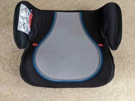 Photo of free Car booster seat (Harpenden AL5) #1