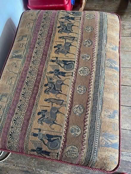 Photo of free Pouffe (Summercourt) #1