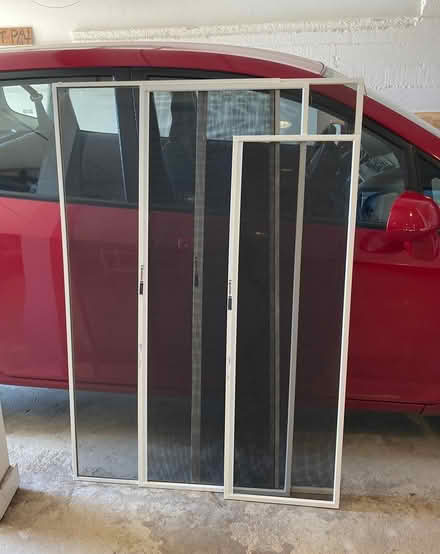Photo of free 4 vinyl, 2-paned, retrofit windows (Richmond Annex) #3
