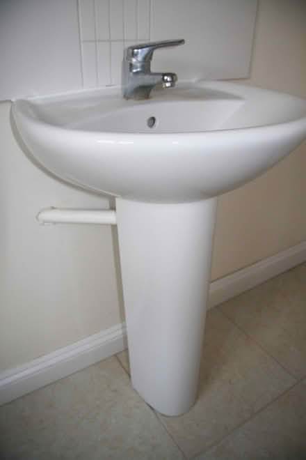 Photo of free Porcelain bathroom sink (Hauxton CB22) #1
