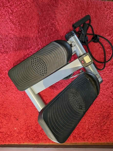 Photo of free stepper (Washington Heights near GWB) #2