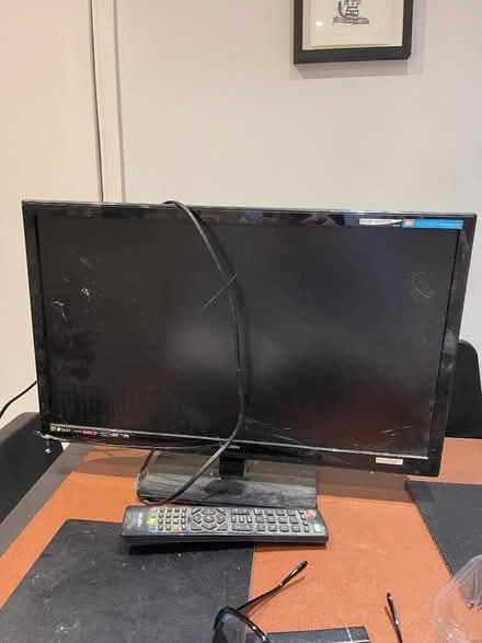 Photo of free Small TV with inbuilt dvd player and remote (Bethnal Green E2) #1