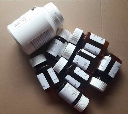 Photo of free small pill bottles (Horsham near station) #1
