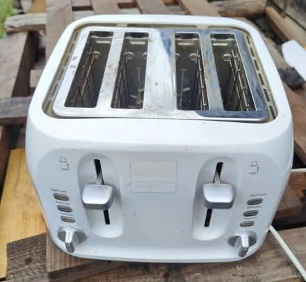 Photo of free Used toaster from house clearance (Tyttenhanger AL4) #2