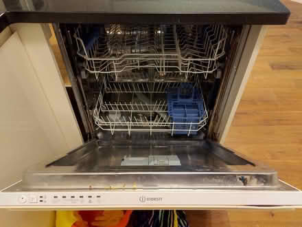 Photo of free Dishwasher (TW2 Twickenham) #1