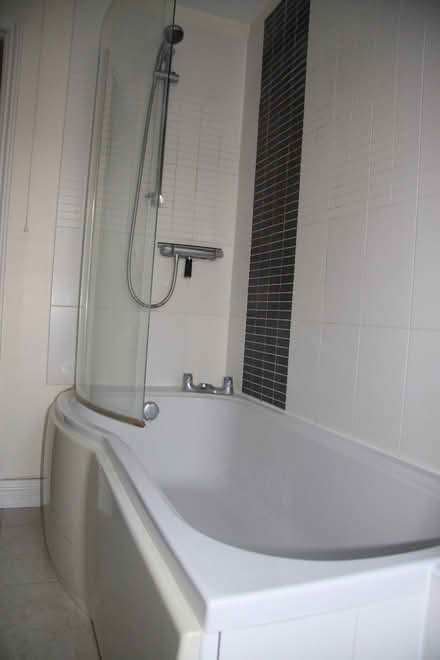 Photo of free Acrylic Bath (Hauxton CB22) #1