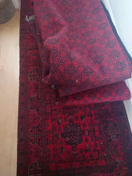 Photo of free Persian carpets (Mill Hill, The Hale HA8) #2