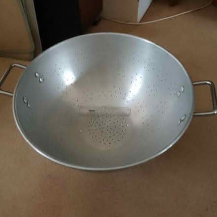 Photo of free massive colander (South Croydon CR2) #1