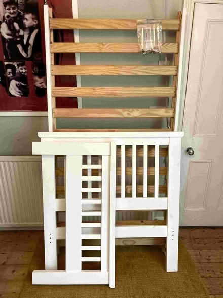Photo of free White wood single bed frame (Walthamstow E17) #1