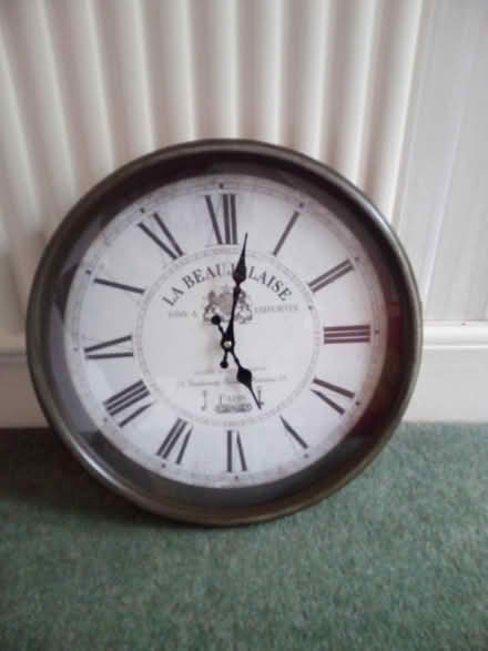 Photo of free Broken clock (YO22) #1