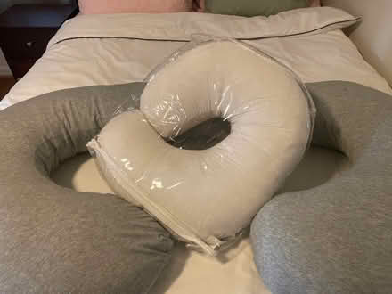 Photo of free Maternity pillow/baby donut pillow (East Cobb/ Marietta) #2