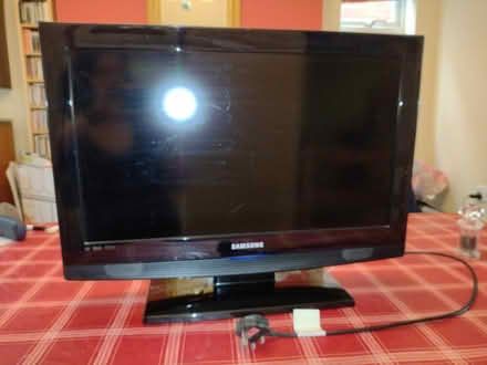 Photo of free Samsung TV (Crewe CW1) #1
