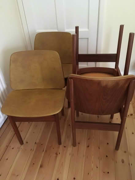 Photo of free 4 dining chairs (Summertown- OX2) #1