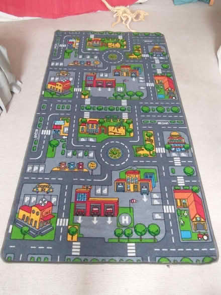 Photo of free Play mat (Caversham RG4) #1