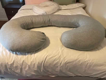 Photo of free Maternity pillow/baby donut pillow (East Cobb/ Marietta) #1