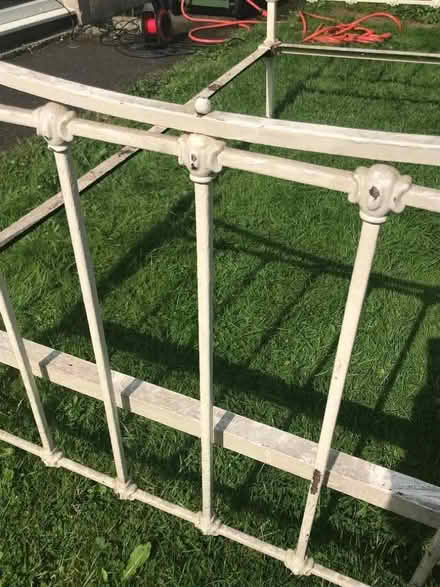 Photo of free victorian iron bedstead (Northend) #3