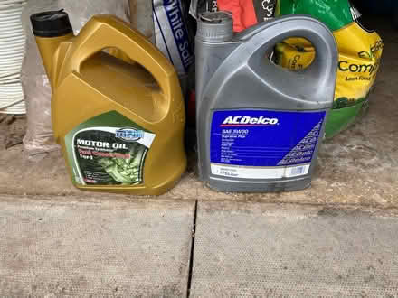 Photo of free Motor oil (Handsworth B20) #1
