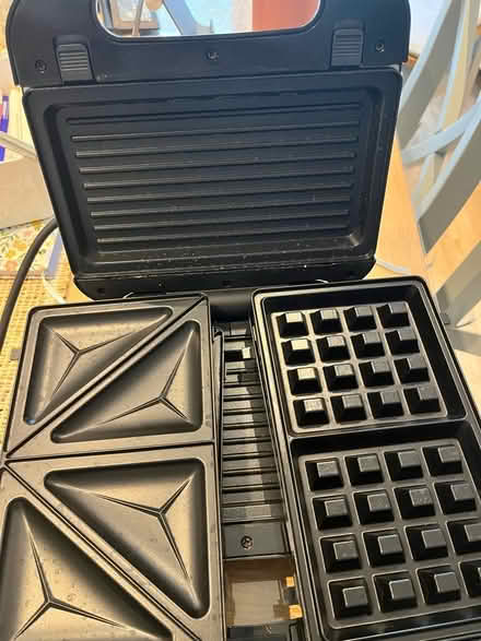 Photo of free Russell Hobbs grill (Whiteley PO15) #1