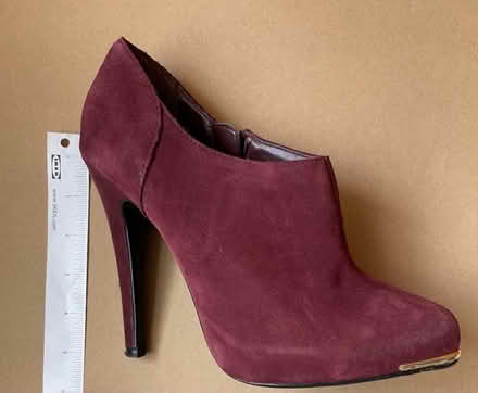 Photo of free Burgundy red shoeboots (Kingston TW11) #1