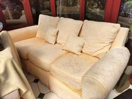 Photo of free settee 3 seater beige s (crowborough TN6) #1