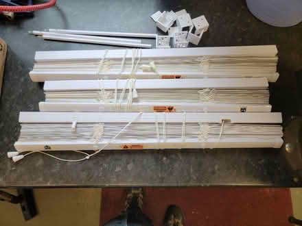Photo of free White Blinds (TN24) #2