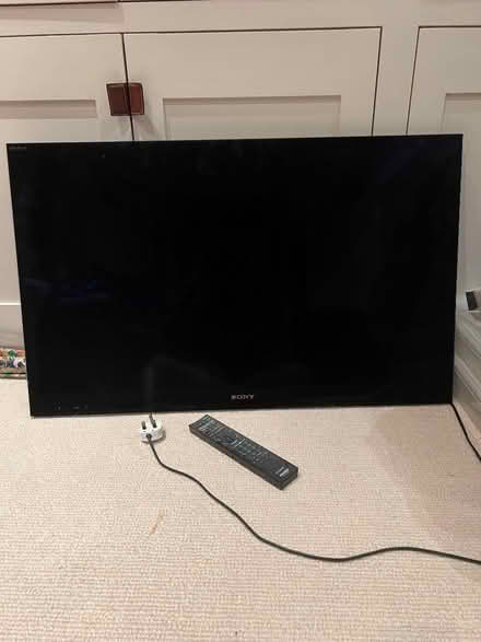 Photo of free Sony Bravia Plug-In TV (Holland Park W11) #3