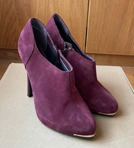 Photo of free Burgundy red shoeboots (Kingston TW11) #2