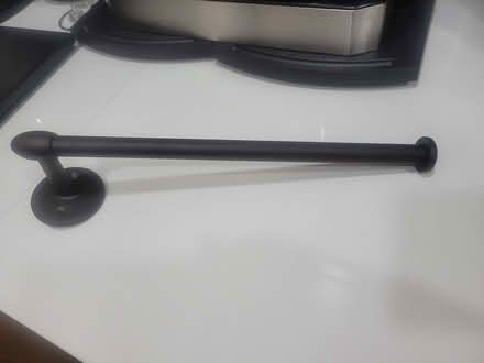 Photo of free Paper tower holder (Worldgate, Herndon) #1