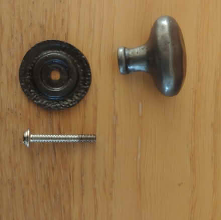 Photo of free 8 Bronze Cabinet Knobs (CT19) #3