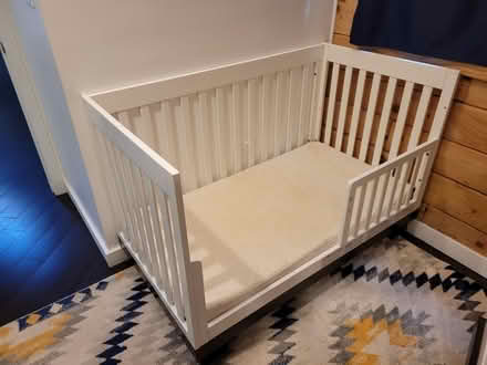Photo of free 2 convertible cribs w/ mattresses (Clinton Corners) #1