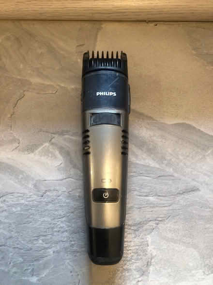 Photo of free Philips shaver without charger (Deptford SE8) #1