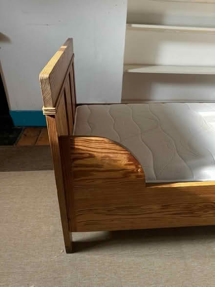 Photo of free Single bed with mattress (New barnet) #2