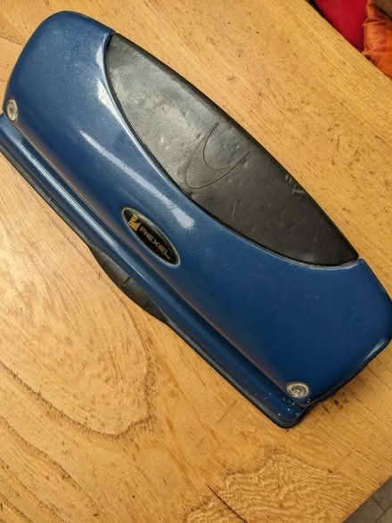 Photo of free 4 hole, 25 sheet paper punch (London Rd Station area BN1) #1