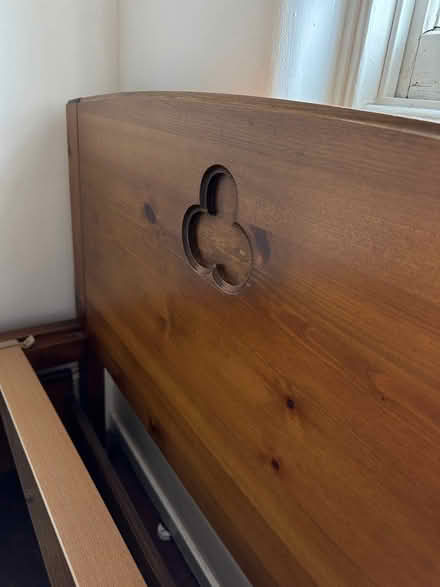 Photo of free Since bed frame (New barnet) #3