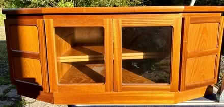 Photo of free TV / DVD stand (Greystoke CA11) #1
