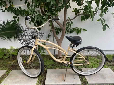 Photo of free Women’s or Girls bike (North Costa Mesa) #1