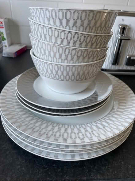 Photo of free Set of bowls & plates (RG2) #1