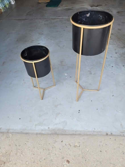 Photo of free Planters Set (SW Canton Beck & Geddes area) #1