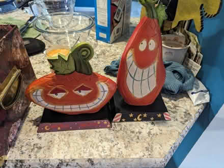 Photo of free Halloween decor (Shell gas station, Hampton NJ) #4