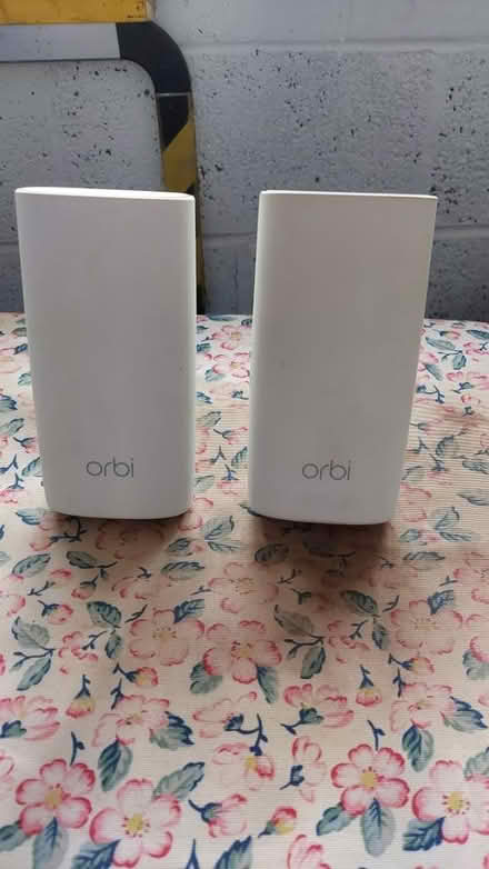 Photo of free Wifi ORBI satellite network (Yarnton OX5) #1