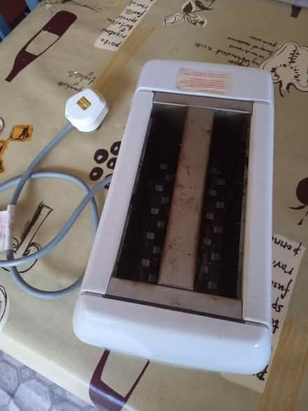 Photo of free Small toaster (Chichester PO19) #1