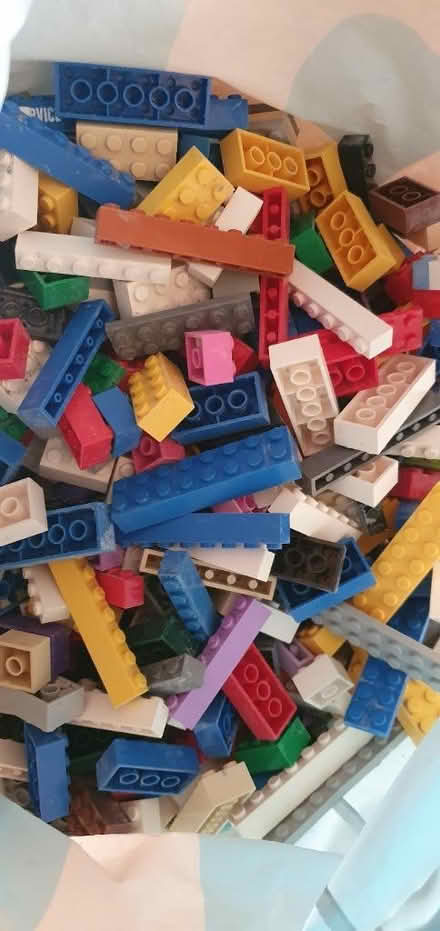 Photo of free Bag of lego (GU2 Guildford) #2