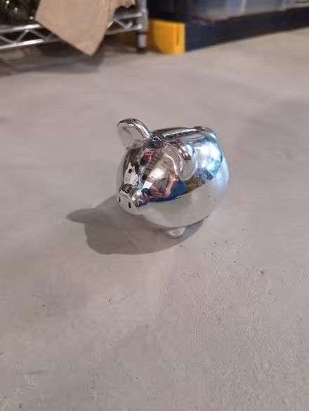 Photo of free Metallic piggy bank (Shell gas station, Hampton NJ) #1
