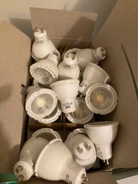 Photo of free Approx 20 GU10 used working bulbs (Hildenborough TN10) #1