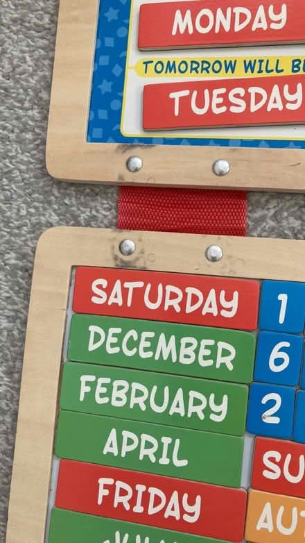 Photo of free Melissa & Doug Magnetic Calendar (GL19) #1