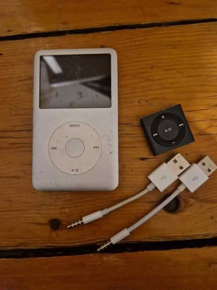 Photo of free Ipods (Didsbury M20) #1